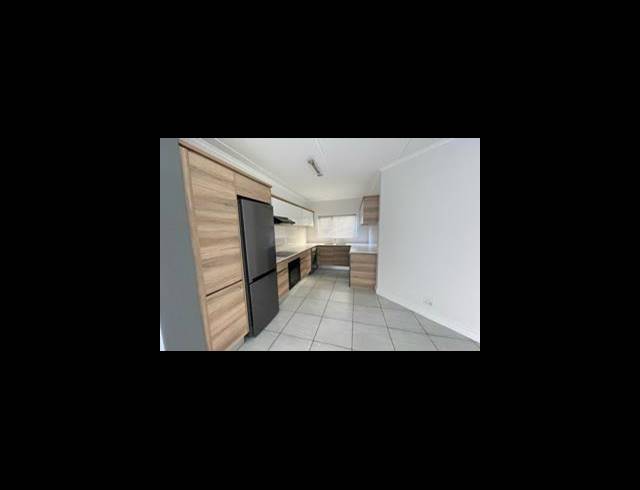 3 BEDROOM APARTMENT FOR SALE IN WATERFALL